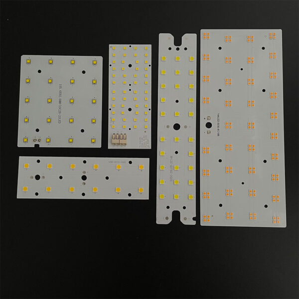 Custom Aluminium SMT LED PCB 3030 SMD OEM Supplier B2B Maker Custom Aluminium SMT LED PCB 3030 SMD OEM Supplier B2B Maker