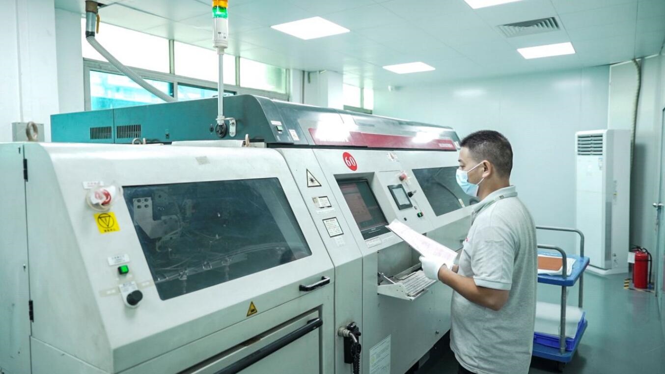 Services 3 Laser drilling machine