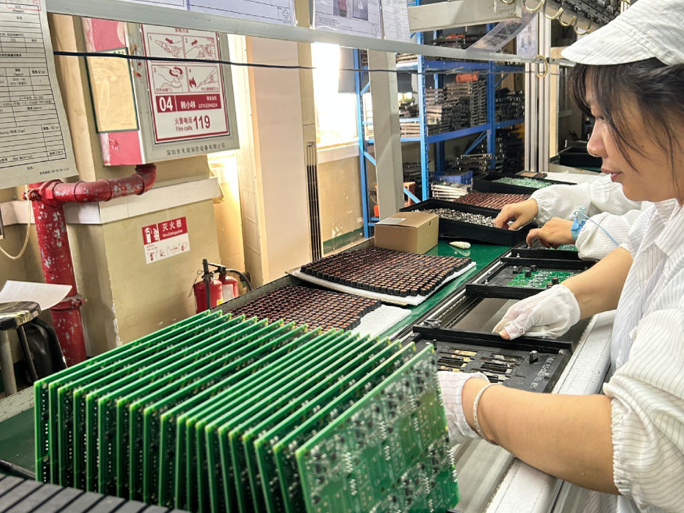 Why are feeder loading costs so expensive and how can I minimize them